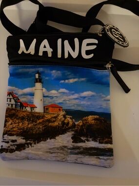 Maine Lighthouse Crossbody Bag - Black/Blue